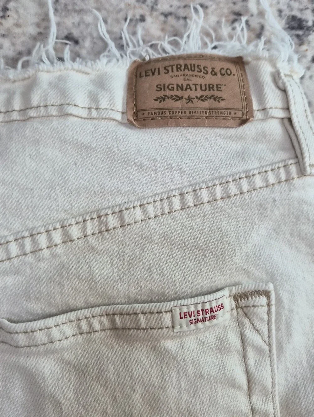 Levi Frayed Hem Women's Cream Denim Shorts